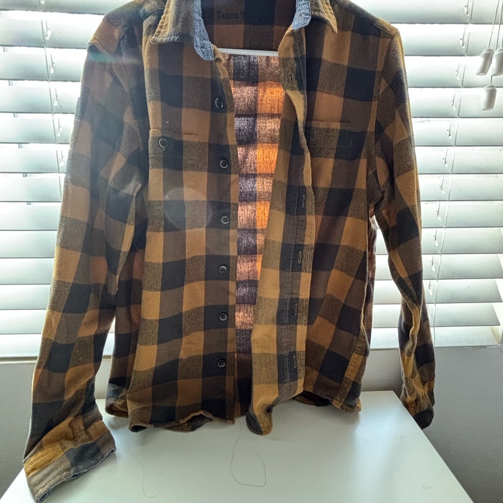 Brand Taylor vintage size medium